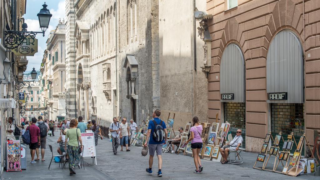 La Piazzetta & Genoa
