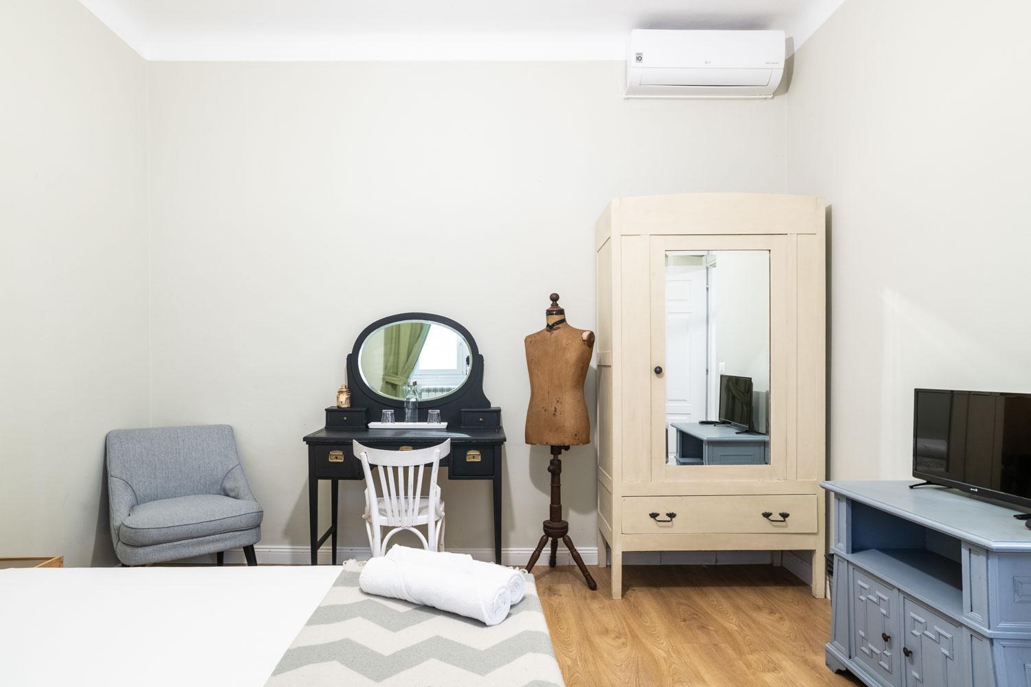 Guest house La Piazzetta & Genoa